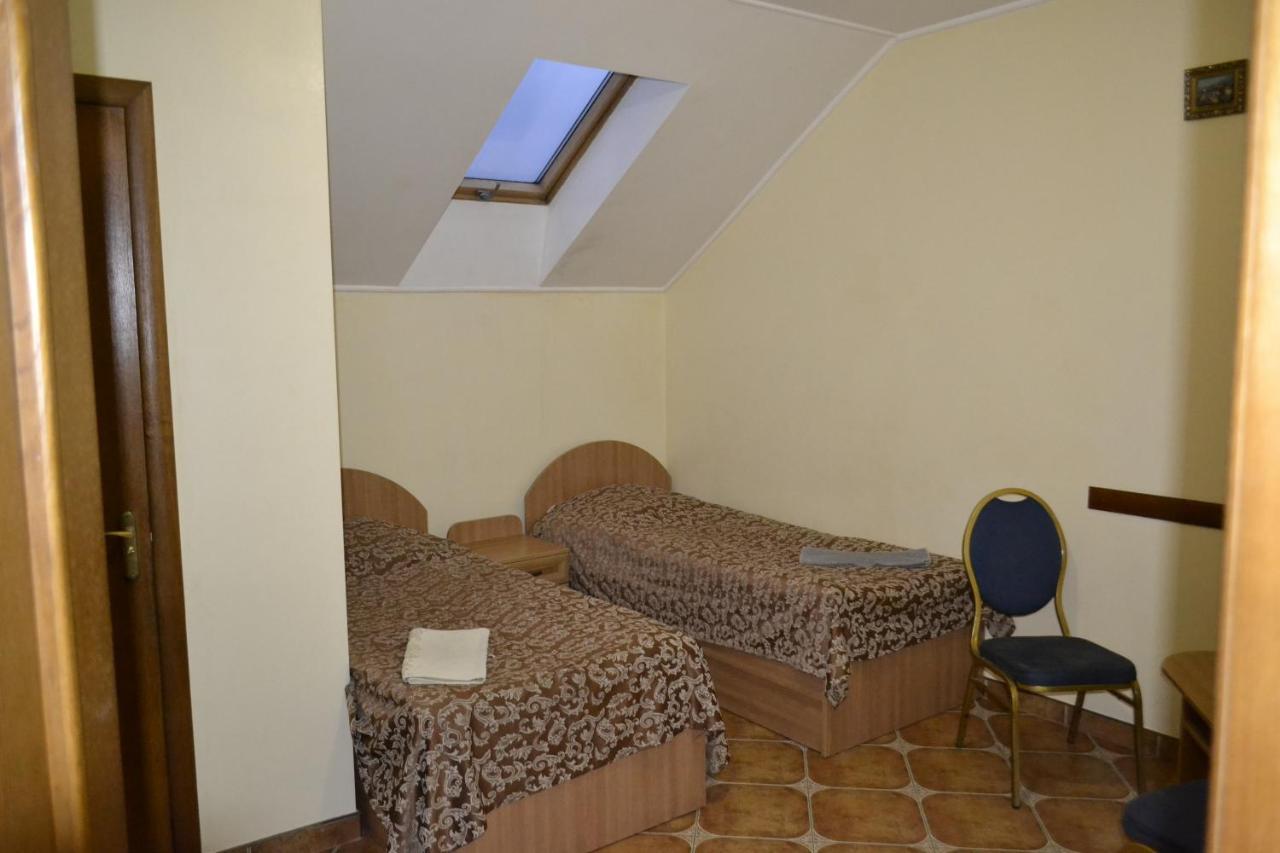 Hotel Rava-Ruska Εξωτερικό φωτογραφία